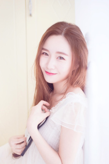 《色诱女教师》在线观看